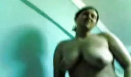 Giovane Dominic diteggiatura Amatoriale vecchi scopano ragazze video