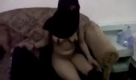 distrugge la treccia di porno ragazze con vecchi un adolescente e lo costringe