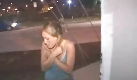 Busty babe ama scopare il giovani e vecchi sesso suo culo stretto e la figa