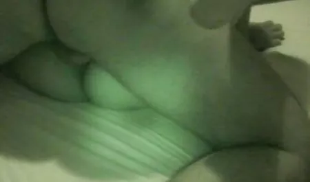 Paffuto video porno anziani e giovani Milf a caccia di giovane cazzo-Brazzers