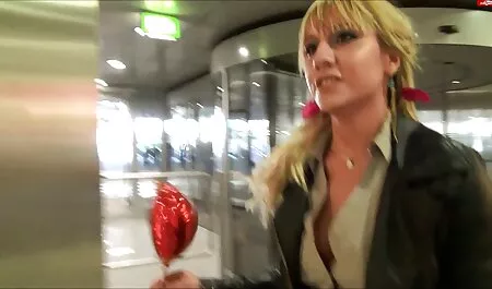 Inferiore slut video porno giovani vecchi Chris prende nero nel culo