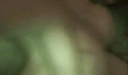 Sexy hot vecchi e giovani porno babe viene scopata dopo un pompino caldo