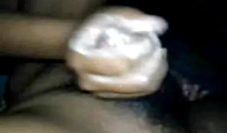 Cazzo in bocca step-figlia, video porno vecchi e giovani mentre le mamme a piedi con un enorme sborrata in faccia.