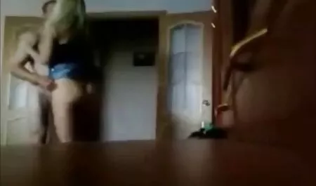 Mamma rossa insegnante scopa studente più vecchi scopano giovane giovane