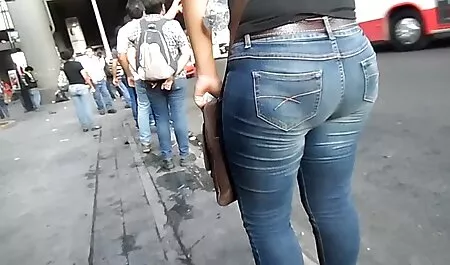 Tedesco pulcini al video porno vecchi con giovani ragazze suo primo gangbang partito