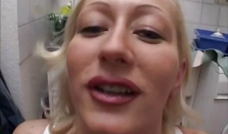 2 twink divertirsi porno vecchio con ragazza