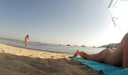 Asiatica tranny porno vecchio con ragazza scopata nel culo in collant