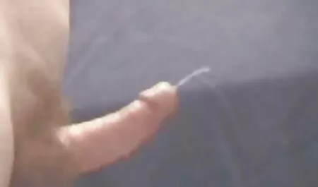 Dagfs film porno vecchi e giovani giocherellona coppia scopa sul divano