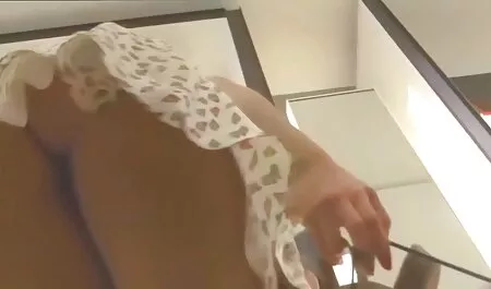 Servizio fotografico in uniforme cosplay film porno vecchi con ragazze Violet, BTS