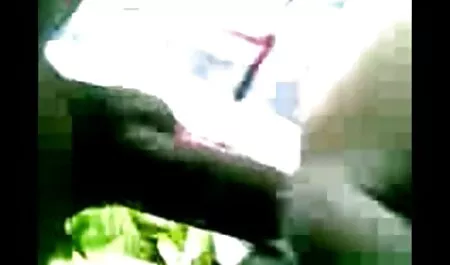 Isabella fisting anale e la sua bocca aperta piscio video porno vecchi con giovani ragazze riempito