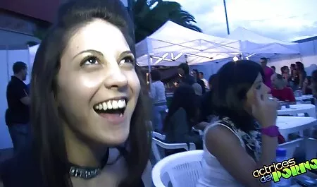Anche le porno ragazze con vecchi ragazze adorano scivolare Nuru