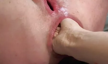 Accidentalmente interrotto orgasmo mantiene video porno gratis vecchi con giovani Milf in aria