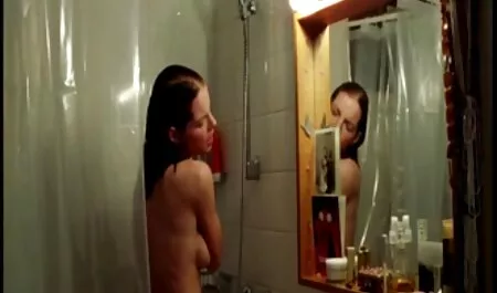Hot porno giovani e vecchi cazzo procace ragazza bionda vuole giocare davanti alla telecamera