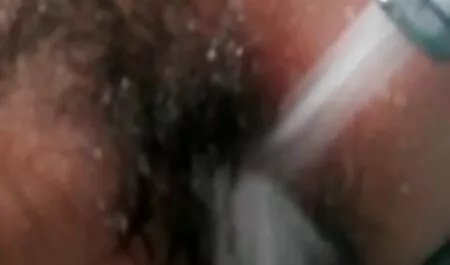Cattivo naturale tizio si masturba porno vecchissimi il prepuzio davanti alla telecamera