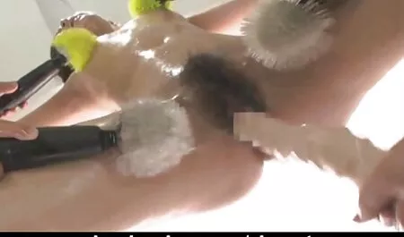 Selvaggio anziano scopa ragazza gay trio