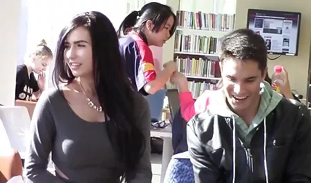 Bruna ottiene culo scopata nella sua figa bagnata video porno vecchio e ragazza