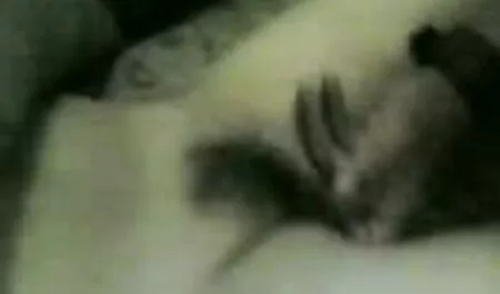 FalconStudios strappato hunk in vecchi e giovani porno armadietto, sesso