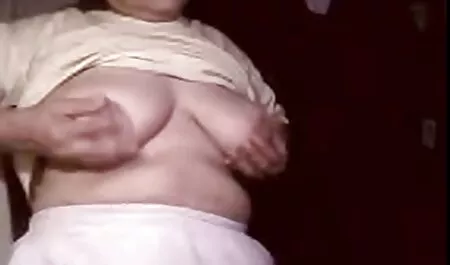Il suo Cleo porno vecchio con ragazza è troppo bagnato da